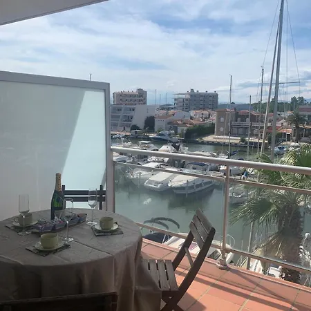 De Dos Con Terraza Y Plaza De Aparcamiento Apartment *